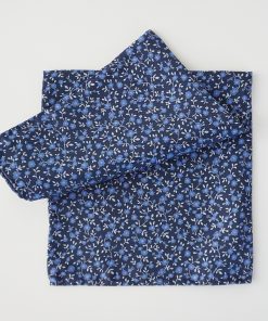 PAÑUELO SEDA AZUL HOJAS